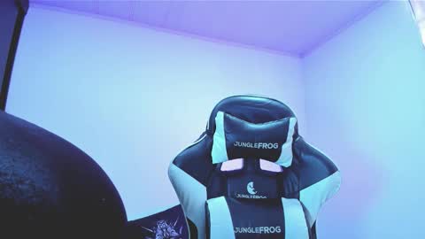 Hi Im Yuri  independent modelhelp me get my 111 hands upuwu online show from February 28, 2026, 8:54 pm