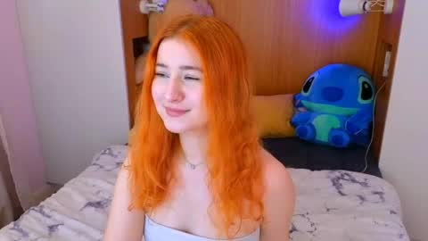 darkmoon____ online show from April 17, 2026, 12:19 pm