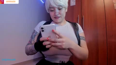 Snapshot of darknes_lilith18 chatting on February 7, 2025, 2:19 am darknes_lilith18 online show from February 7, 2025, 2:19 am