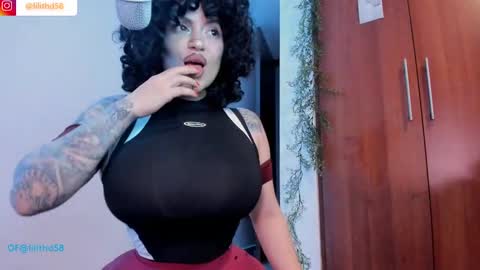 Snapshot of darknes_lilith18 chatting on February 8, 2025, 2:15 am darknes_lilith18 online show from February 8, 2025, 2:15 am