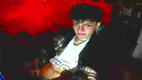   online show from September 24, 2025, 4:05 am