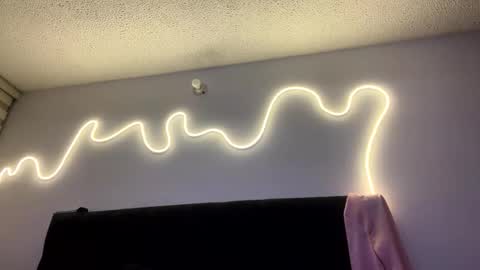 darkpleasuress online show from October 2, 2025, 7:15 am