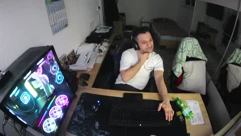 Snapshot of darkschneider_ chatting on February 8, 2025, 12:28 am darkschneider_ online show from February 8, 2025, 12:28 am