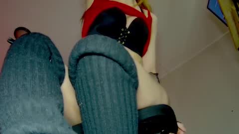 roseredgoddess online show from January 13, 2025, 6:27 am