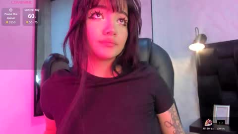 Darky Doll online show from November 13, 2025, 8:52 pm