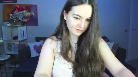 darlenedolce online show from February 3, 2025, 9:41 am