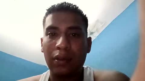 darling_04 online show from September 28, 2025, 1:27 pm