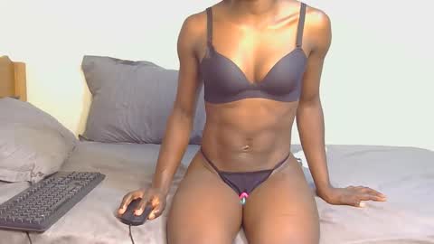 darling_dee online show from October 4, 2025, 7:01 pm