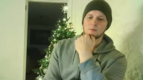 Dario online show from December 7, 2024, 11:45 pm