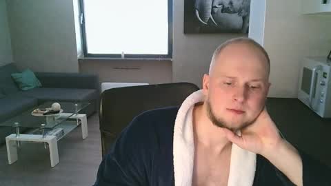 Dario online show from October 12, 2025, 10:36 am