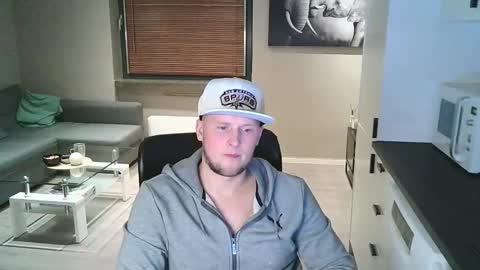 Snapshot of dartanjanas chatting on November 12, 2025, 5:57 pm Dario online show from November 12, 2025, 5:57 pm