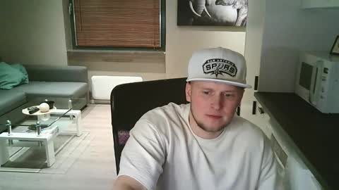 Snapshot of dartanjanas chatting on November 22, 2025, 4:39 pm Dario online show from November 22, 2025, 4:39 pm