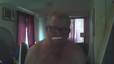 darwincock online show from December 24, 2024, 6:11 am