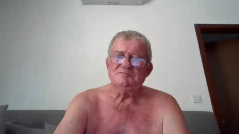 Snapshot of darwincock chatting on June 26, 2026, 5:12 am darwincock online show from June 26, 2026, 5:12 am
