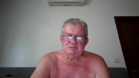 Snapshot of darwincock chatting on July 1, 2026, 1:29 am darwincock online show from July 1, 2026, 1:29 am