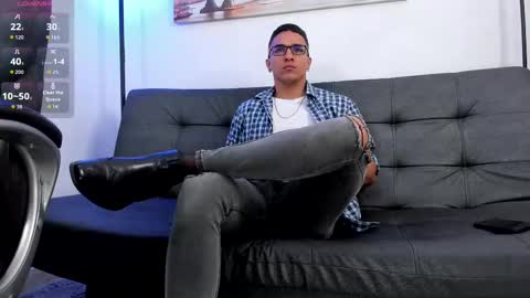 Dash online show from October 5, 2025, 1:09 pm