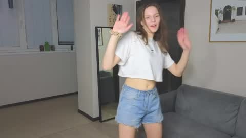 Dasha online show from April 1, 2026, 4:37 pm