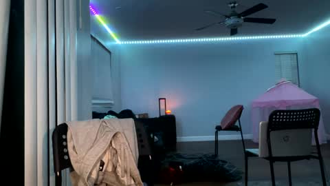 LushLavish online show from February 23, 2025, 1:32 pm