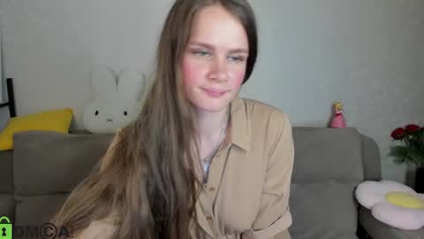 Snapshot of datsi_benson chatting on June 20, 2026, 9:45 am Datsi Benson online show from June 20, 2026, 9:45 am