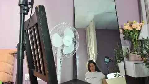 Snapshot of datsi_benson chatting on July 16, 2026, 1:33 am Datsi Benson online show from July 16, 2026, 1:33 am