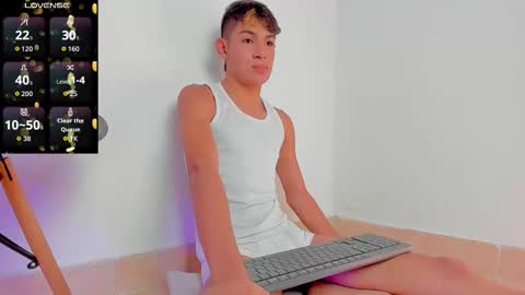 Snapshot of dav_nagel chatting on October 5, 2025, 12:20 am angel online show from October 5, 2025, 12:20 am