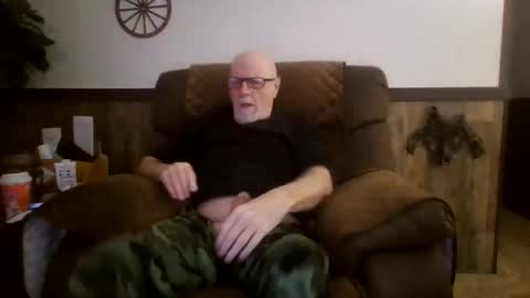 Snapshot of dave571960 chatting on January 19, 2026, 12:09 pm dave571960 online show from January 19, 2026, 12:09 pm