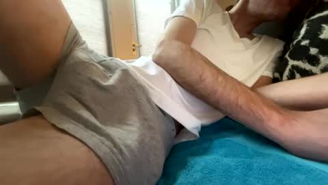 Snapshot of dave76b chatting on February 27, 2025, 12:45 pm dave76b online show from February 27, 2025, 12:45 pm