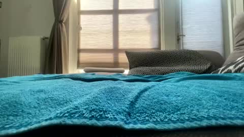 Snapshot of dave76b chatting on March 2, 2025, 1:27 pm dave76b online show from March 2, 2025, 1:27 pm