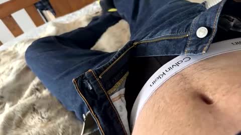 Snapshot of dave7880 chatting on February 7, 2026, 12:42 pm DAVE online show from February 7, 2026, 12:42 pm