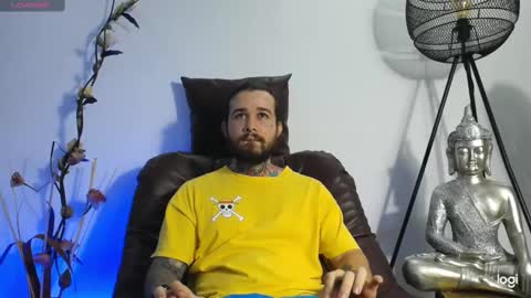 Snapshot of dave_malone_ chatting on February 28, 2025, 1:05 am dave malone online show from February 28, 2025, 1:05 am