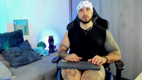 DAVE MAX online show from November 23, 2025, 10:20 pm