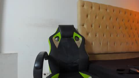 Snapshot of dave_skinnycum420 chatting on October 21, 2025, 6:58 am dave online show from October 21, 2025, 6:58 am