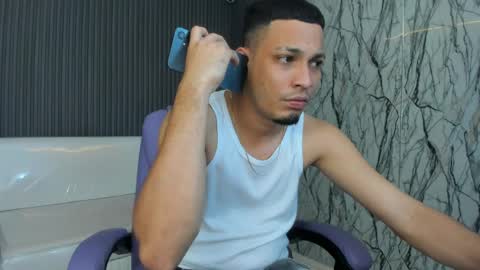 Snapshot of dave_skinnycum420 chatting on April 7, 2026, 1:06 am dave online show from April 7, 2026, 1:06 am