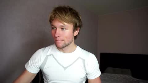 Snapshot of dave_taylor chatting on May 19, 2026, 1:56 am DAVE online show from May 19, 2026, 1:56 am