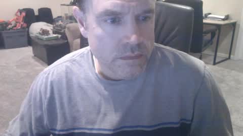 daved14u online show from February 4, 2025, 6:46 am