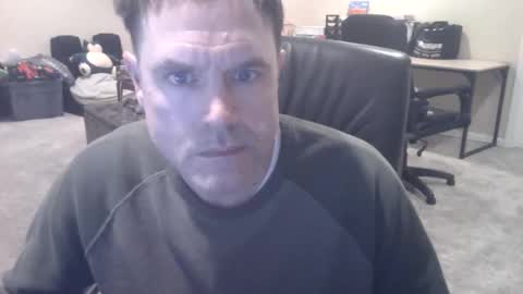 Snapshot of daved14u chatting on December 1, 2025, 7:02 am daved14u online show from December 1, 2025, 7:02 am