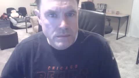 Snapshot of daved14u chatting on January 19, 2026, 6:39 am daved14u online show from January 19, 2026, 6:39 am