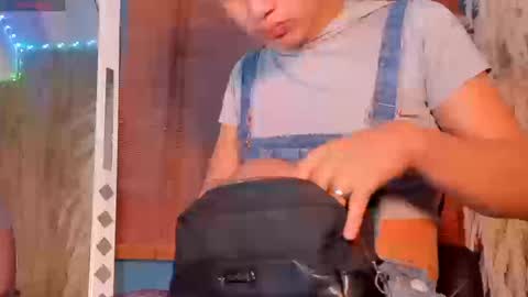 daveel_hot online show from September 20, 2025, 1:01 pm