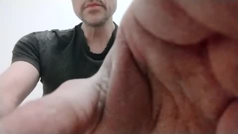 david1982yesyes online show from April 2, 2026, 2:09 am