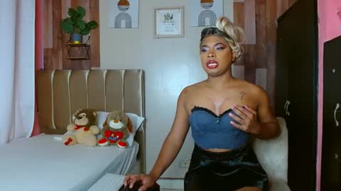 Snapshot of david778302 chatting on October 11, 2025, 8:24 am Noha online show from October 11, 2025, 8:24 am