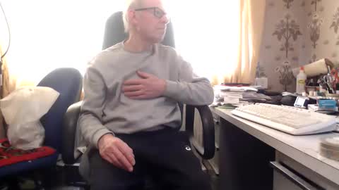 Snapshot of david89853 chatting on March 19, 2026, 2:54 pm David online show from March 19, 2026, 2:54 pm