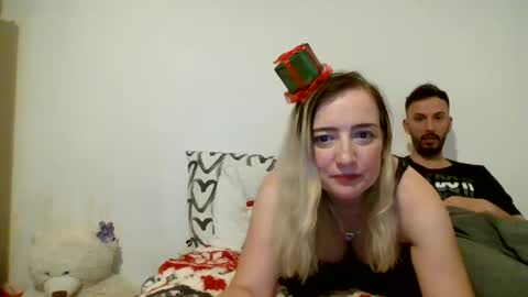 Snapshot of david_and_nadya chatting on December 2, 2024, 5:26 pm NadyaDavid online show from December 2, 2024, 5:26 pm