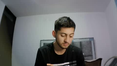 Snapshot of david_asturias chatting on December 25, 2024, 5:37 am David Asturias online show from December 25, 2024, 5:37 am