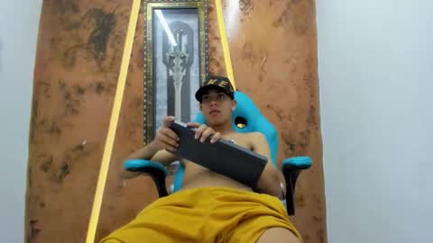 david_bigcock20 online show from February 5, 2026, 7:51 pm