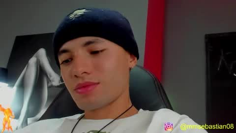 Snapshot of david_jons7 chatting on April 24, 2026, 10:34 pm David Jons online show from April 24, 2026, 10:34 pm