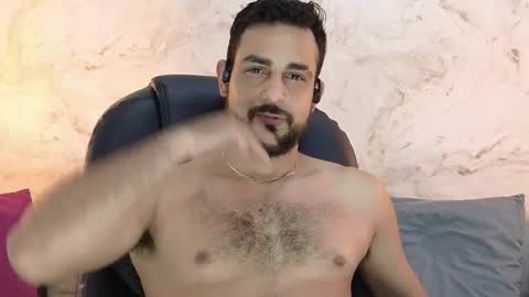 JF oliveira online show from October 6, 2025, 1:19 pm