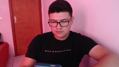 Snapshot of david_smit_ chatting on April 2, 2026, 11:41 am david smit online show from April 2, 2026, 11:41 am