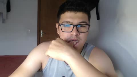 Snapshot of david_smit_ chatting on April 6, 2026, 6:31 pm david smit online show from April 6, 2026, 6:31 pm