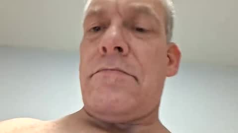 david_stone1969 online show from December 2, 2025, 5:41 pm