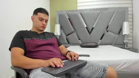 Snapshot of david_victoriaa chatting on June 19, 2026, 1:15 pm david_victoriaa online show from June 19, 2026, 1:15 pm